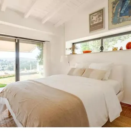 Nyaraló Cozy House In With Shared Pool 60 M²