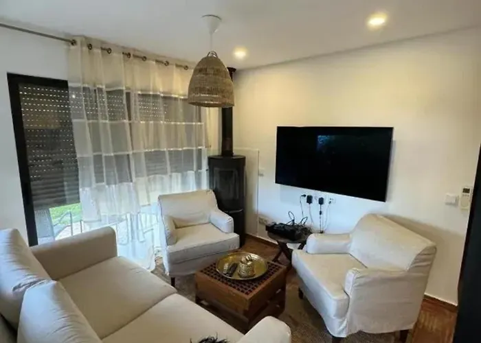 Vakantiehuis Cozy House In Sao Bras De Alportel With Shared Pool 60 M² *