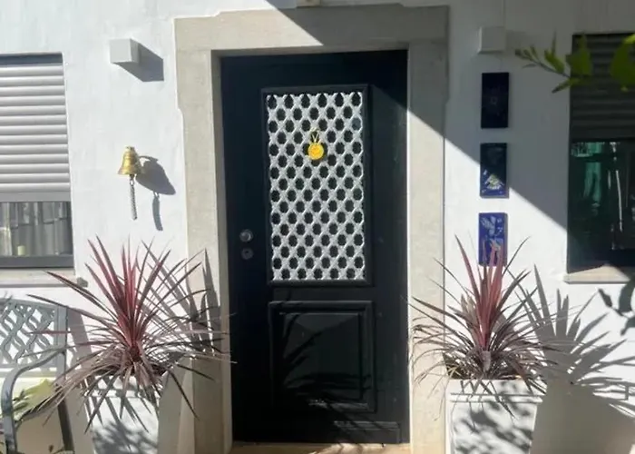 Vakantiehuis Cozy House In Sao Bras De Alportel With Shared Pool 60 M²